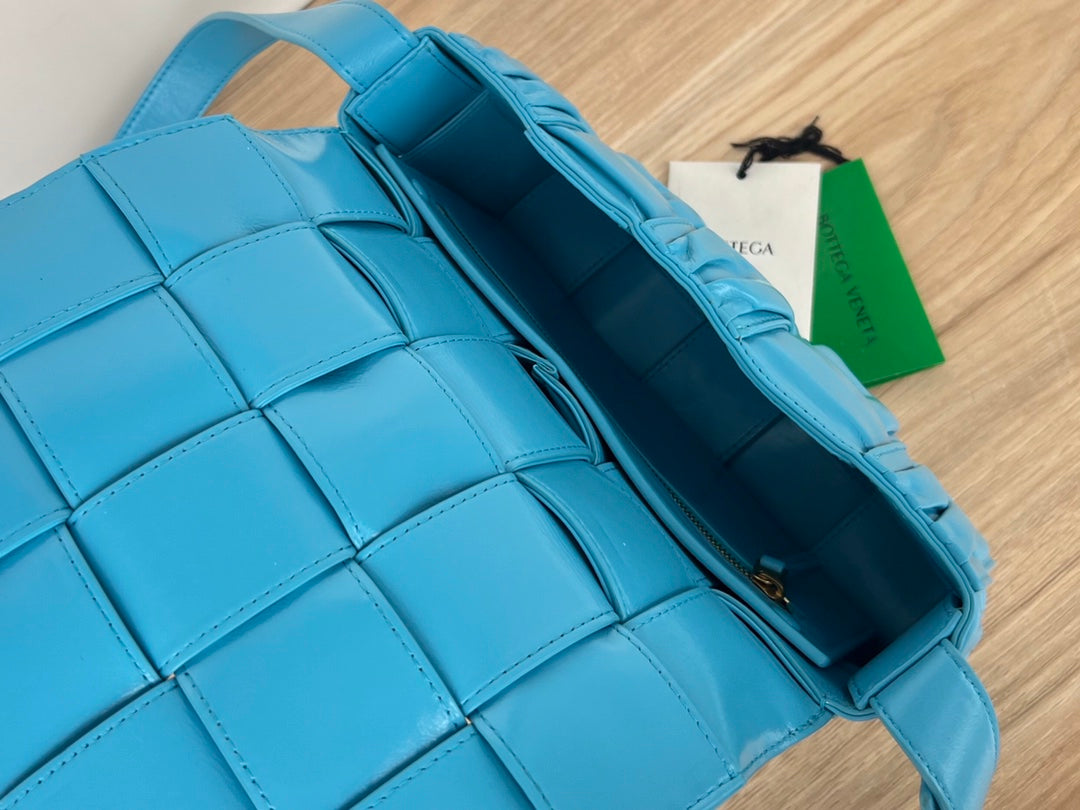 Kassette 28 Zoll, hellblau, weiches Lammleder