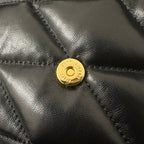 LE 5 À 7 HANDTASCHE 24 AUS SCHWARZEM LAMMFELL