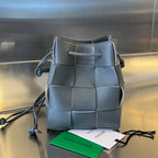 KLEINER KASSETTEN-BUCKET 18 IN DAVY'S GRAUES KALBSLEDER