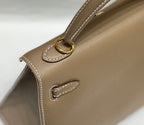 KELLY 25CM IN ETOUPE EPSOM CALFSKIN GOLD HARDWARE