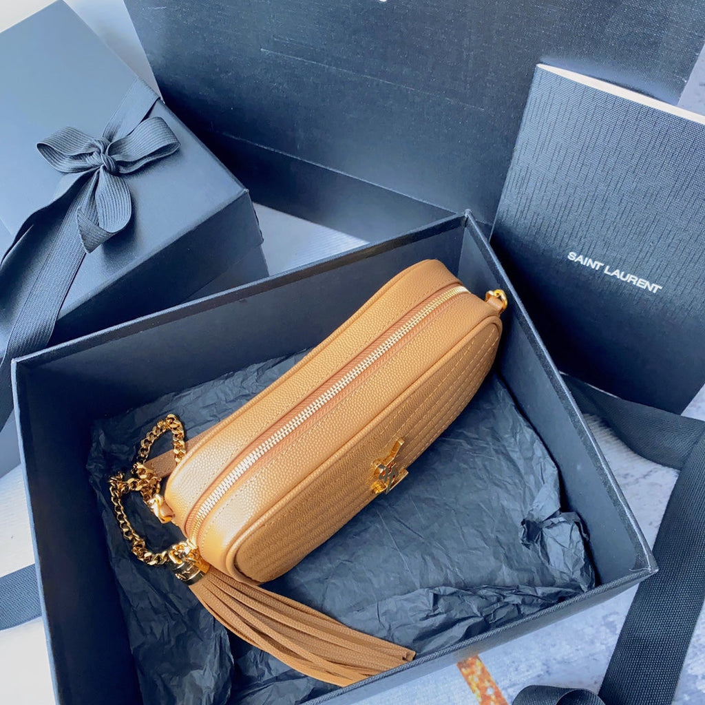 LOU MINI-KAMERATASCHE 19 IN MANGO-ORANGE KAVIARMUSTER KALBSLEDER GOLDENE BESCHLÄGE