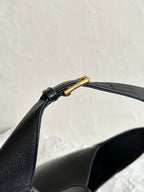 APHRODITE MEDIUM 39 SCHULTERTASCHE AUS SCHWARZEM KALBSLEDER