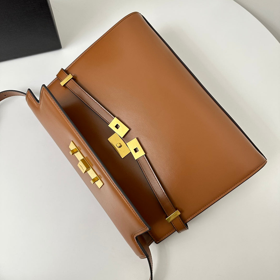 MANHATTAN 29 TOP-HANDLE IN GLATTEM, ZIMTBRAUNEN KALBSLEDER