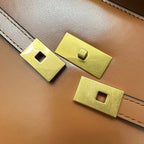 MANHATTAN 29 TOP-HANDLE IN GLATTEM, ZIMTBRAUNEN KALBSLEDER