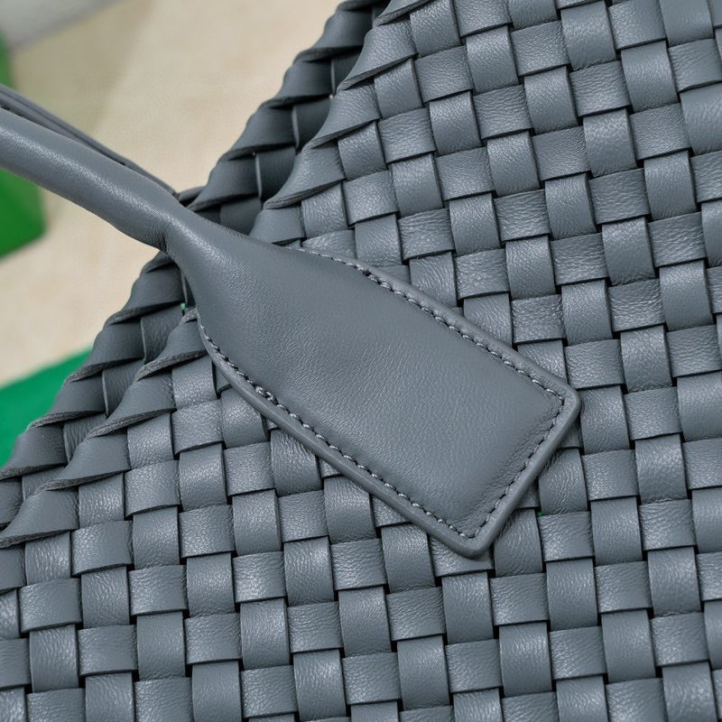 Großer Cabat 45cm Babyblaues Lammfell Ghw 