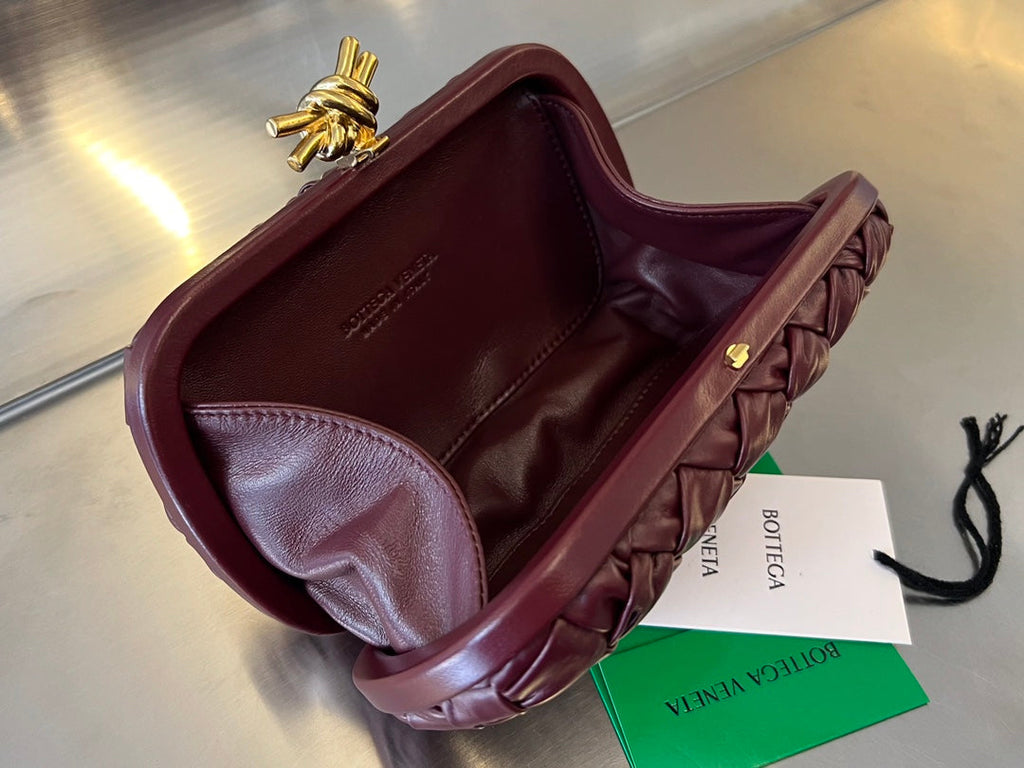 KNOTEN 19 IN BAROLO LAMMLEDER