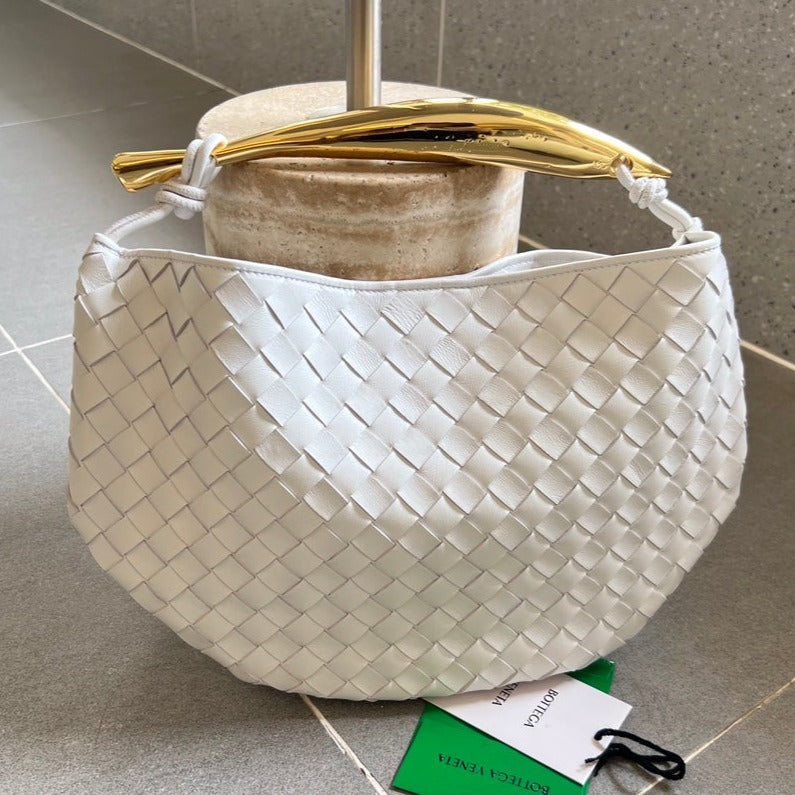 SARDINE 33 MIT KETTE IN WEISSEM LAMMHAUT