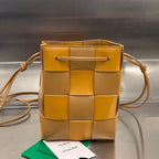 Kleiner Kassetteneimer, 45,7 cm, braun-orangefarbenes Kalbsleder