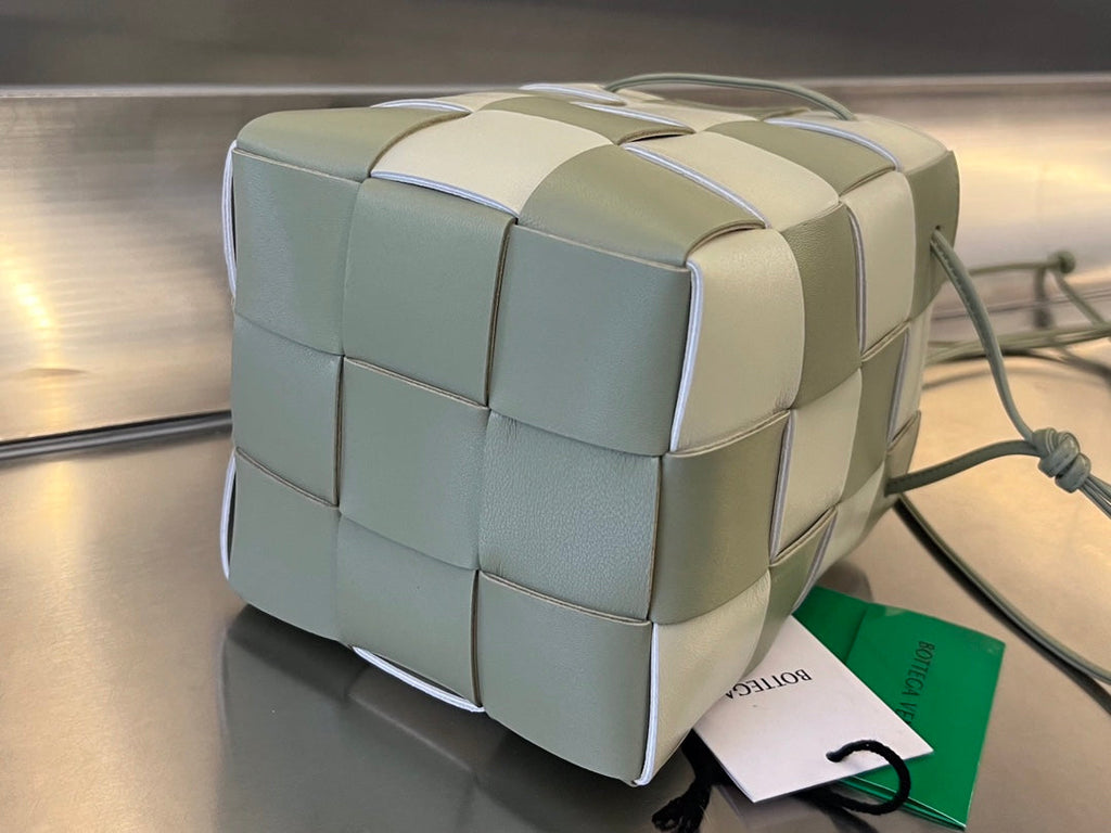 KLEINER KASSETTEN-EIMER 18 IN XANADU MIX WEISSES KALBSLEDER