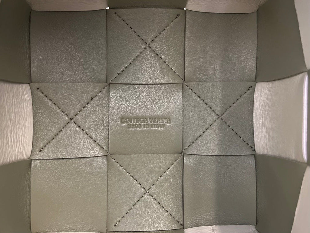 KLEINER KASSETTEN-EIMER 18 IN XANADU MIX WEISSES KALBSLEDER