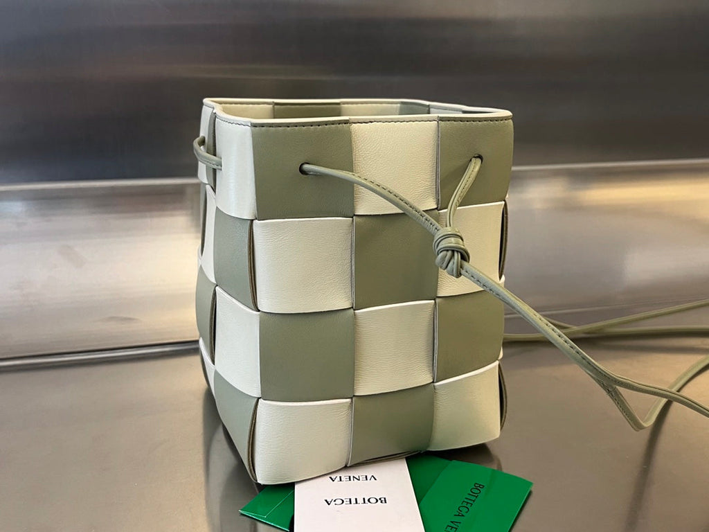 KLEINER KASSETTEN-EIMER 18 IN XANADU MIX WEISSES KALBSLEDER