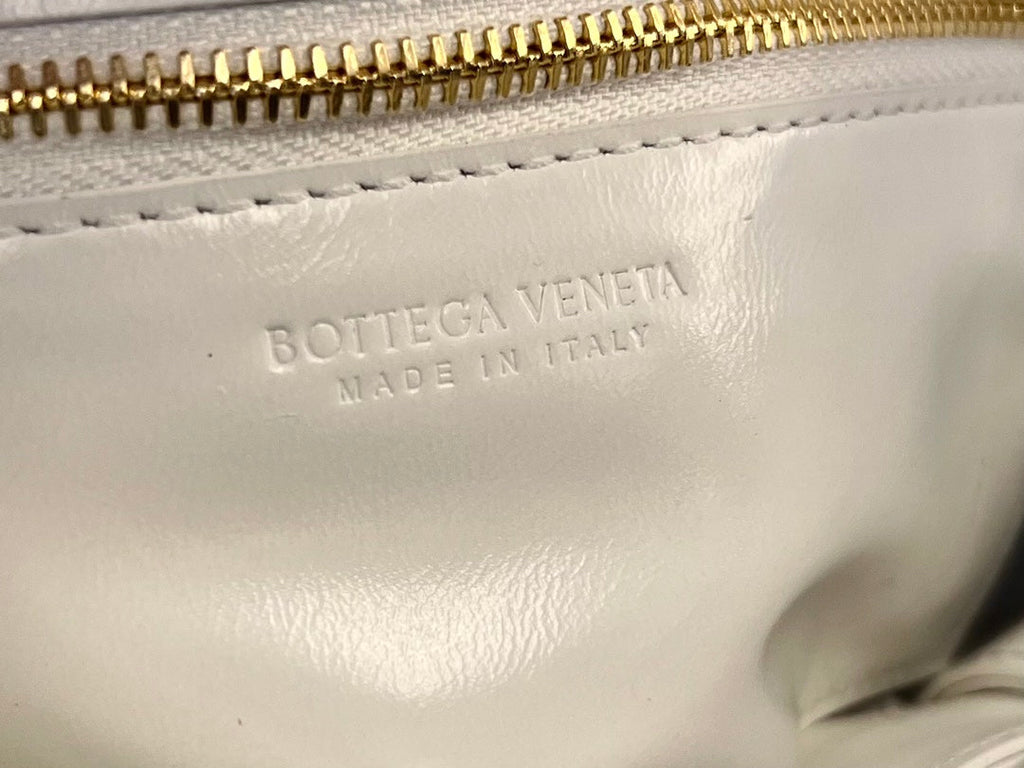 MINI-KASSETTE 19 ZOLL WEISSES WEICHES LAMMLEDER