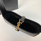 MINI 19 SCHWARZES GLATTES KALBSLEDER HOBO