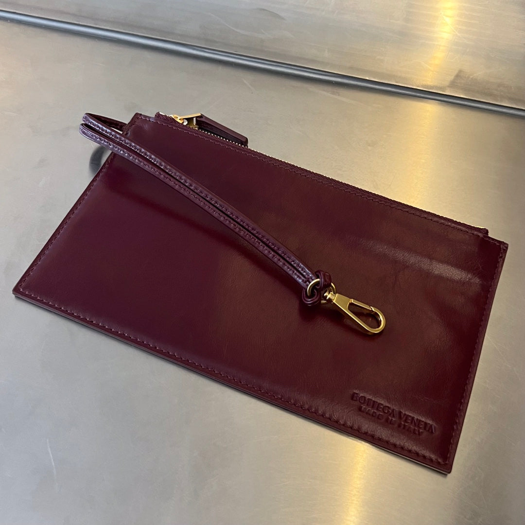 KLEINE ARCO-TASCHE 30 IN WEINROT WEICHES LAMMLEDER