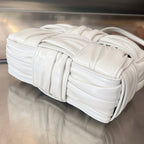 CANDY ARCO TOTE 20 IN WEISSES WEICHES LAMMLEDER