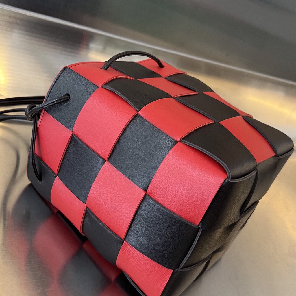 KLEINER KASSETTEN-EIMTER 18 ZOLL ROT-MIX SCHWARZES KALBSLEDER