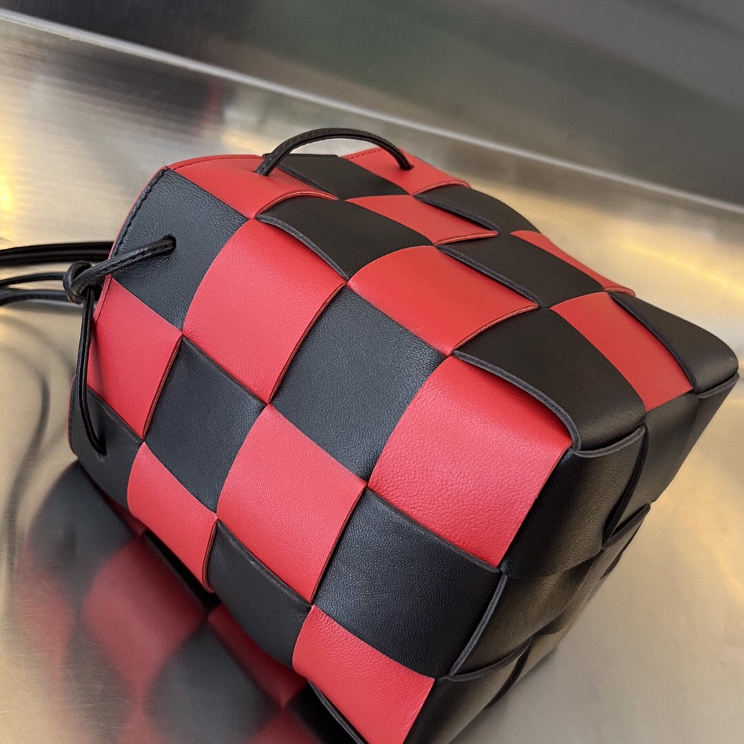 KLEINER KASSETTEN-EIMTER 18 ZOLL ROT-MIX SCHWARZES KALBSLEDER