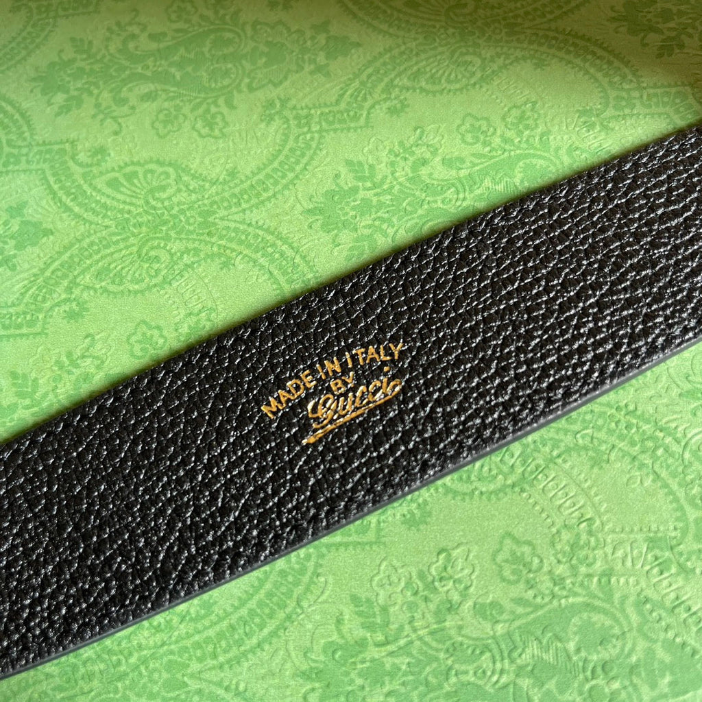 APHRODITE MINI 21 SCHULTERTASCHE AUS SCHWARZEM KALBSLEDER