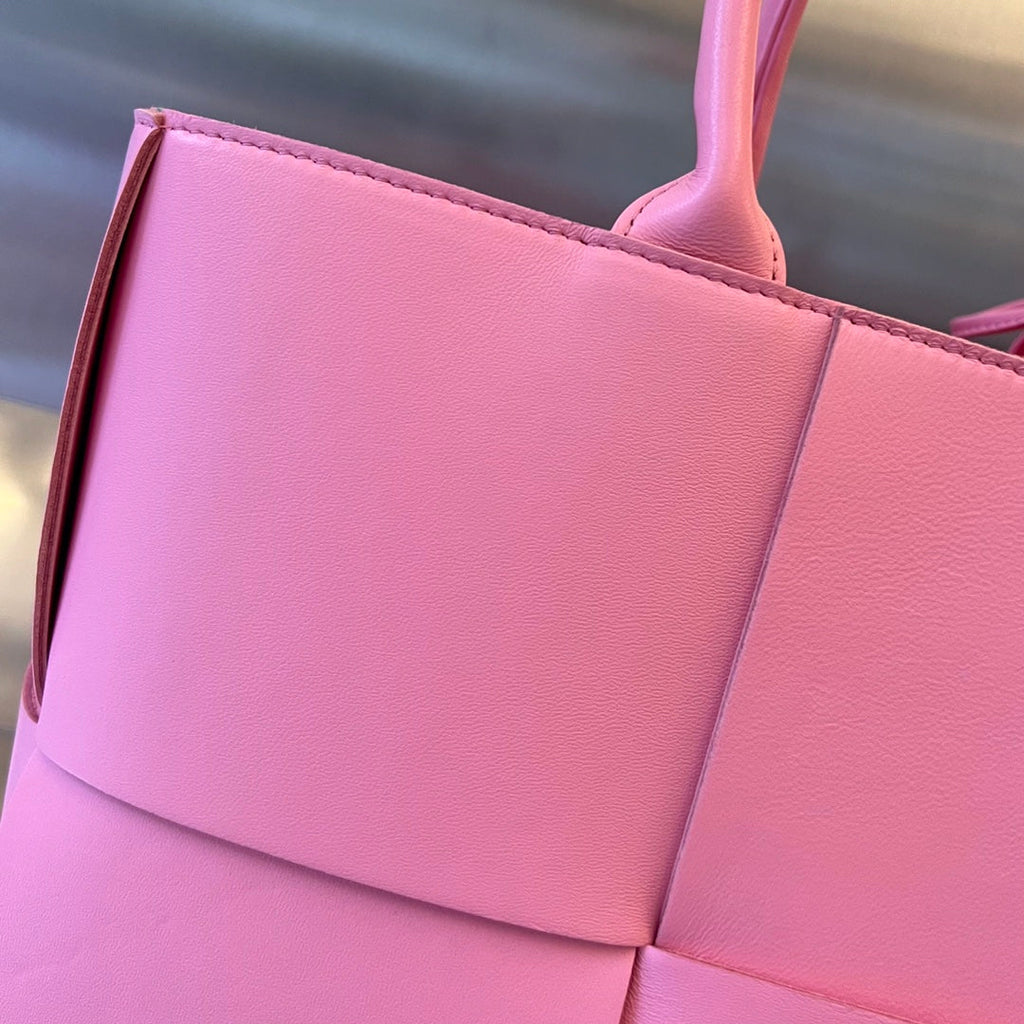 ARCO Tragetasche 36 Zoll, schockierend pinkes Kalbsleder