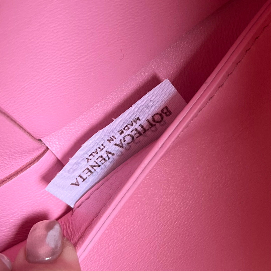 KLEINE ARCO-TASCHE 30 IN WEWAK ROSA LAMMLEDER