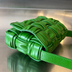 MINI-KASSETTE 19 IN SHAMROCK GREEN WEICHES LAMMLEDER