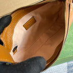 APHRODITE MINI 21 SCHULTERTASCHE IN KARAMELLBRAUNEM KALBSLEDER