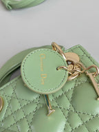 MICRO LADY 12er-Packung in hellgrünem Lammfell