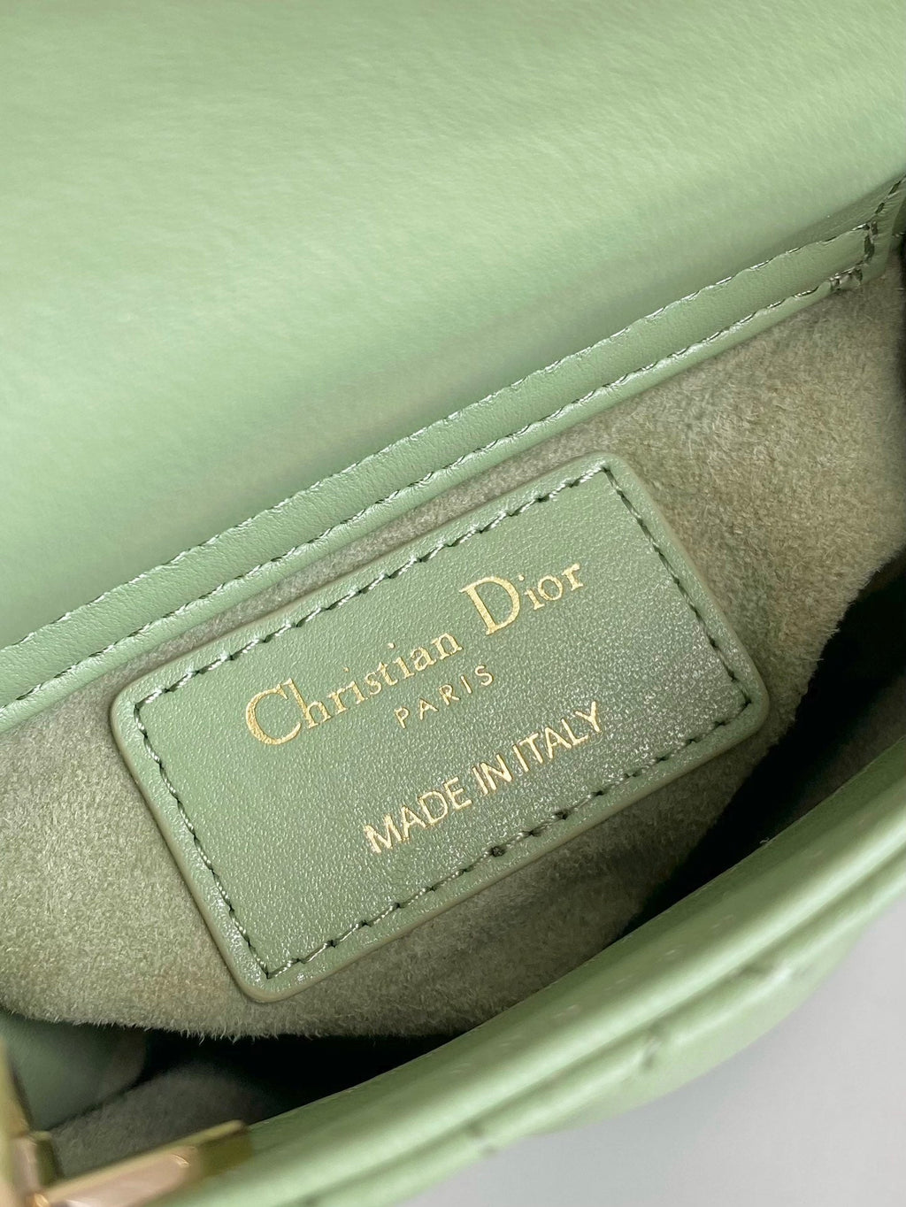 MICRO LADY 12er-Packung in hellgrünem Lammfell