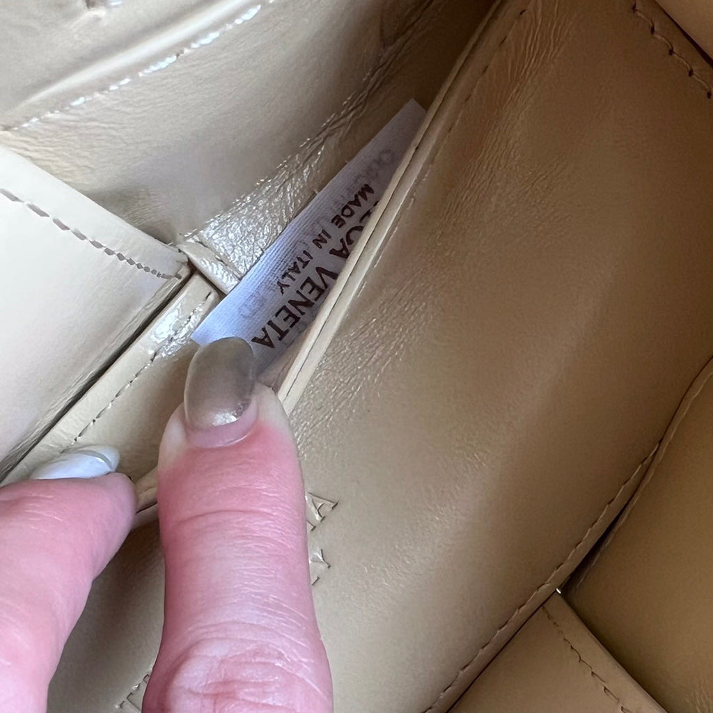 CANDY ARCO TOTE 20 IN BEIGE WEICHES LAMMLEDER