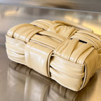 CANDY ARCO TOTE 20 IN BEIGE WEICHES LAMMLEDER