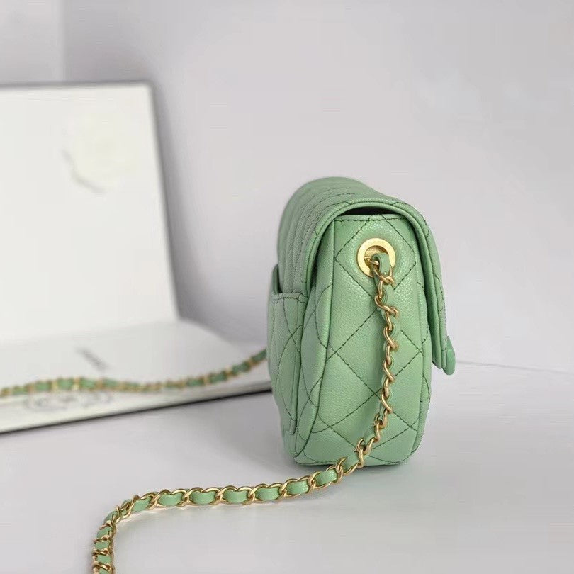 CC Mini Messenger 19cm Hellgrün Caviar 