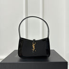 MINI 19 SCHWARZES GLÄNZENDES KALBSLEDER HOBO