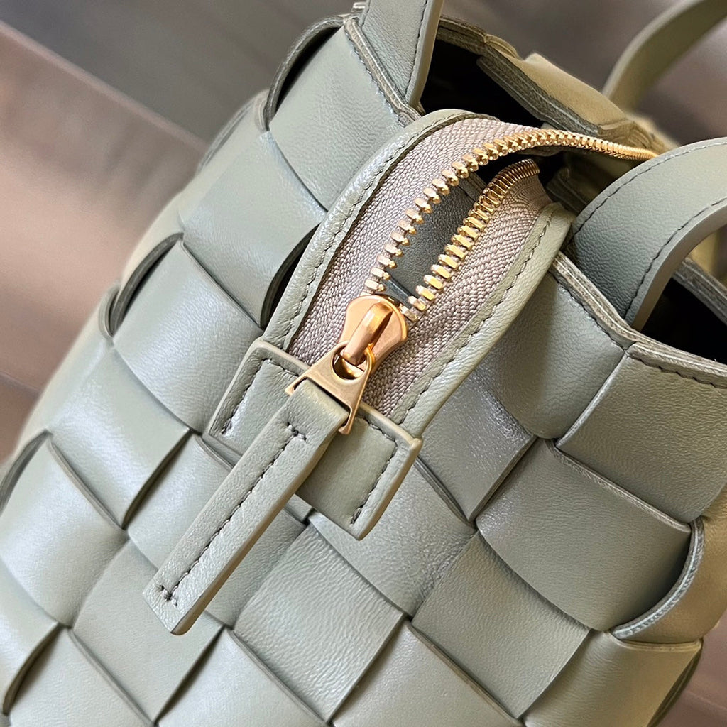 MITTELGROSSE 28-KASSETTEN-KASSETTE, GRAUES LAMMLEDER