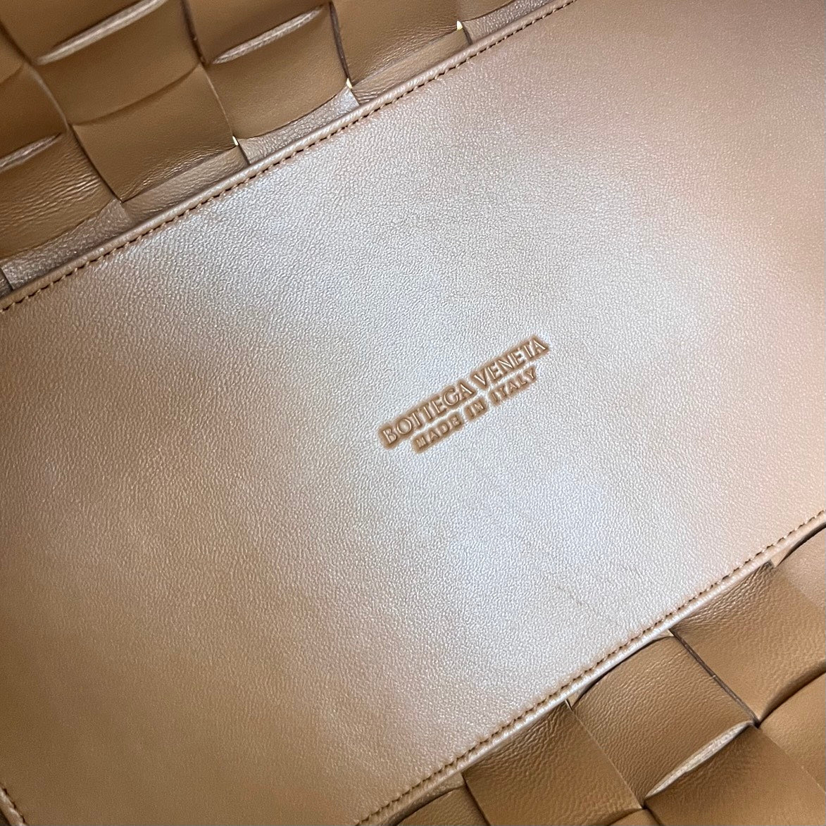 MITTEL 28 KASSETTEN ERDNUSSBRAUN LAMMHAUT