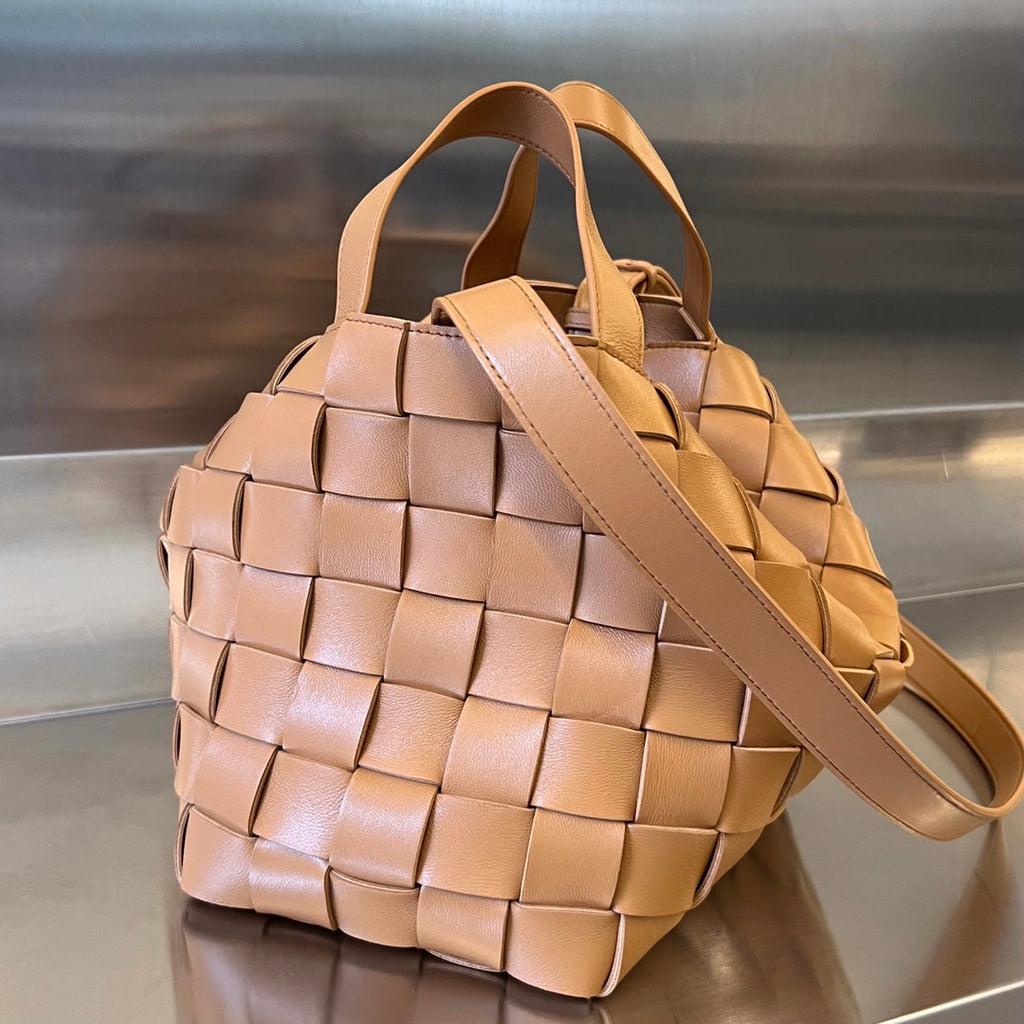 MITTEL 28 KASSETTEN ERDNUSSBRAUN LAMMHAUT