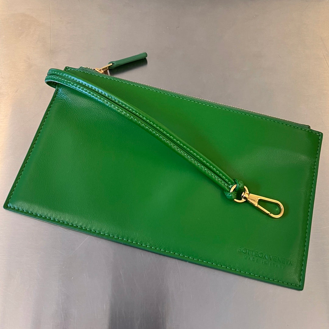 MITTEL 28 KASSETTEN NEONGRÜN LAMMFELL