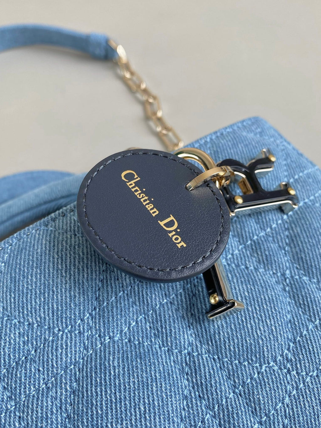 D-JOY TASCHE 22 IN HELLBLAUEM MACROCANNAGE-DENIM