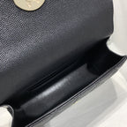 23P Klappentasche 19 cm Schwarz Caviar Goldbeschläge 