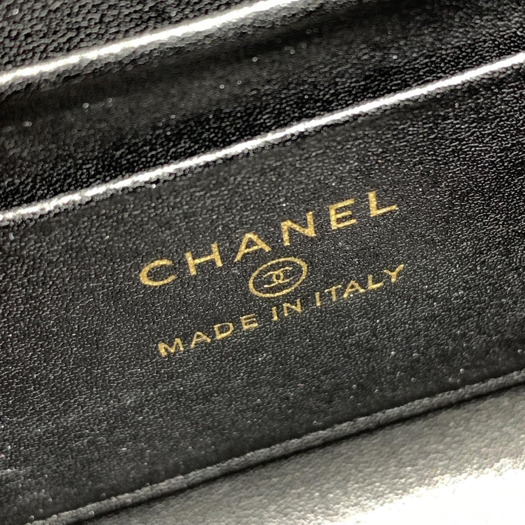 23P Klappentasche 15 cm Schwarz Caviar Goldbeschläge 