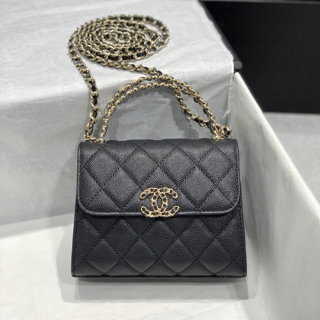 23P Klappentasche 15 cm Schwarz Caviar Goldbeschläge 