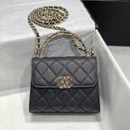 23P Klappentasche 15 cm Schwarz Caviar Goldbeschläge 