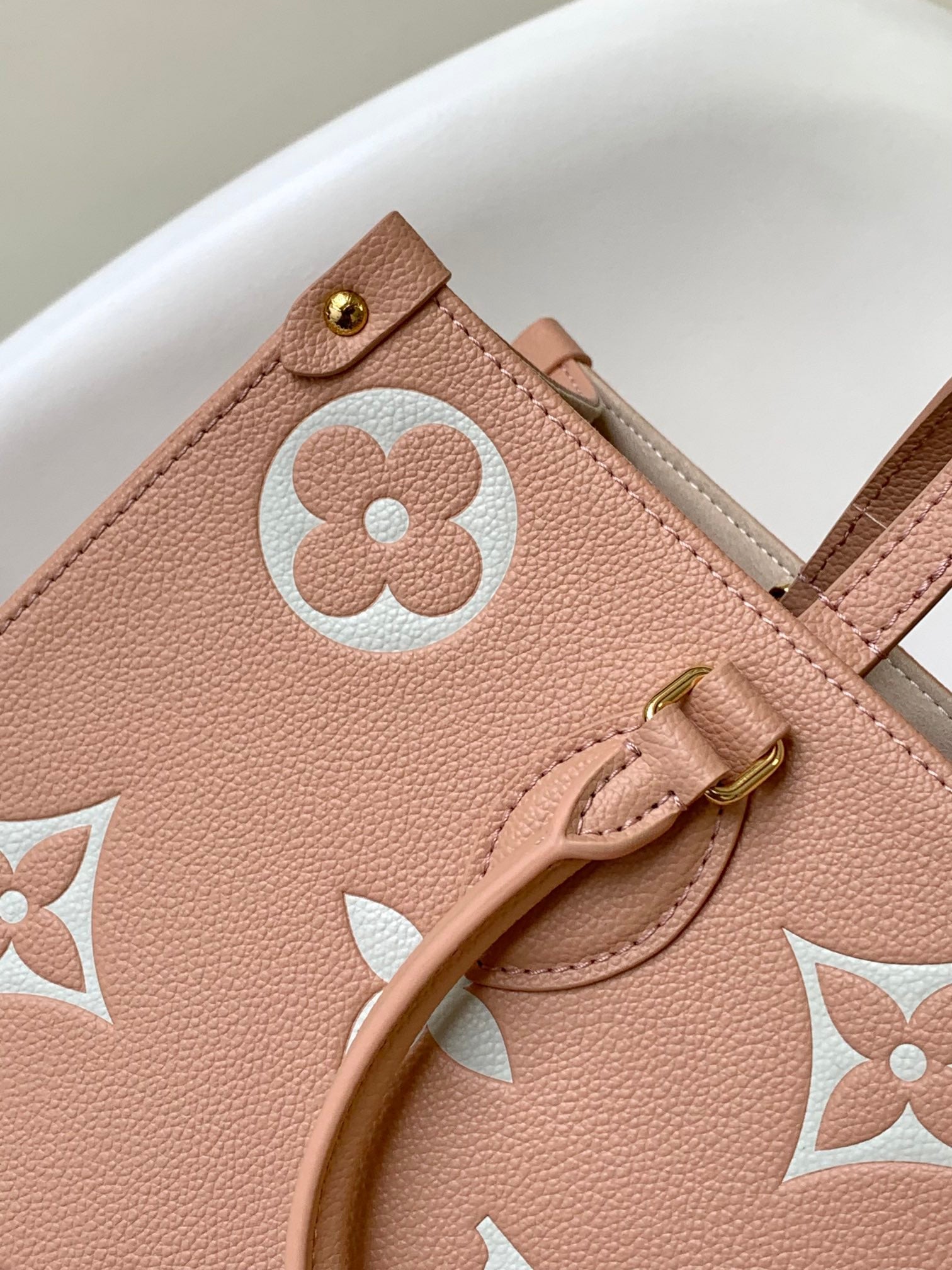 ONTHEGO MM 35CM HELLROSA WEISS