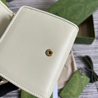 BLONDIE INTERLOCK MINI-SCHULTERTASCHE, 30 CM, WEISSES KALBSLEDER, GOLDKETTE