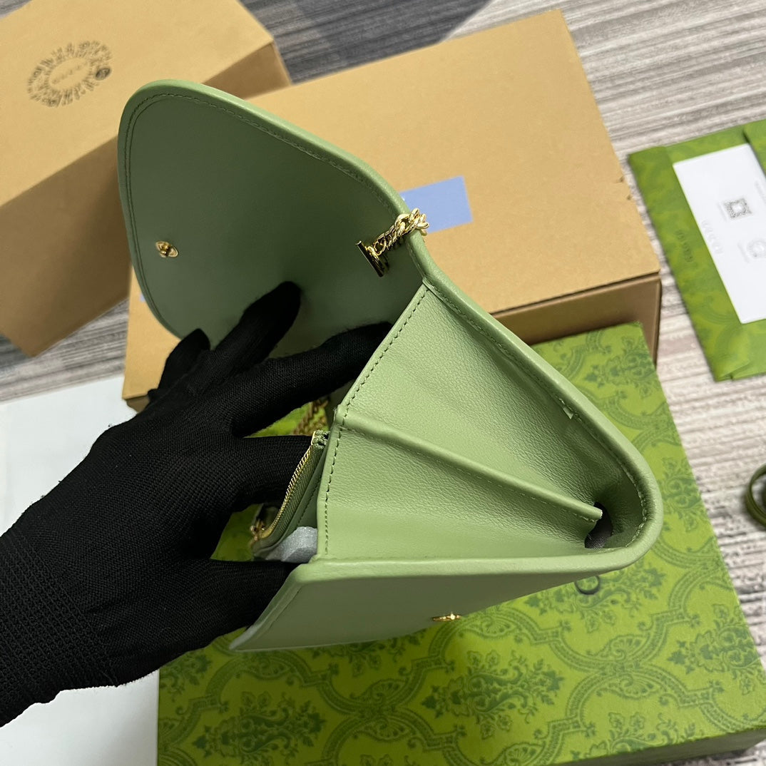 BLONDIE SCHULTERTASCHE 21 IN GRÜNEM KALBSLEDER GOLDENE BESCHLÄGE