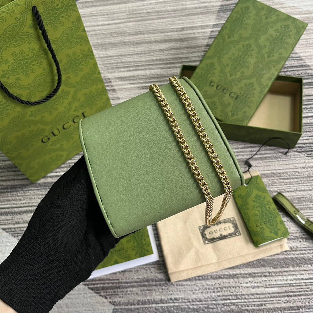 BLONDIE INTERLOCK MINI-SCHULTERTASCHE 12 ZOLL GRÜNES KALBSLEDER GOLDKETTE