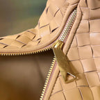 Kleine Jodie 48 Goldbraunes Kalbsleder