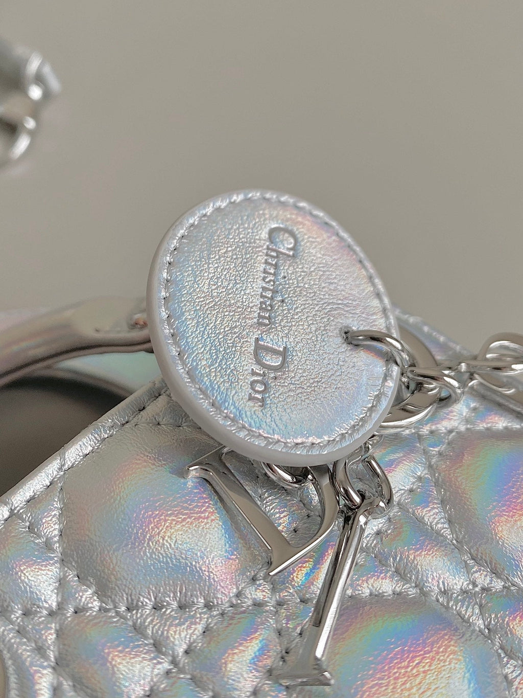 MICRO LADY 12er-Packung in silbernem Lammleder