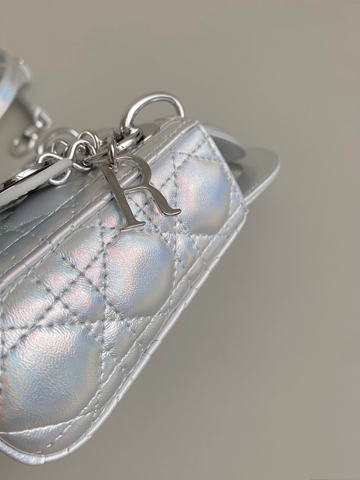 MICRO LADY 12er-Packung in silbernem Lammleder