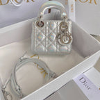 MICRO LADY 12er-Packung in silbernem Lammleder