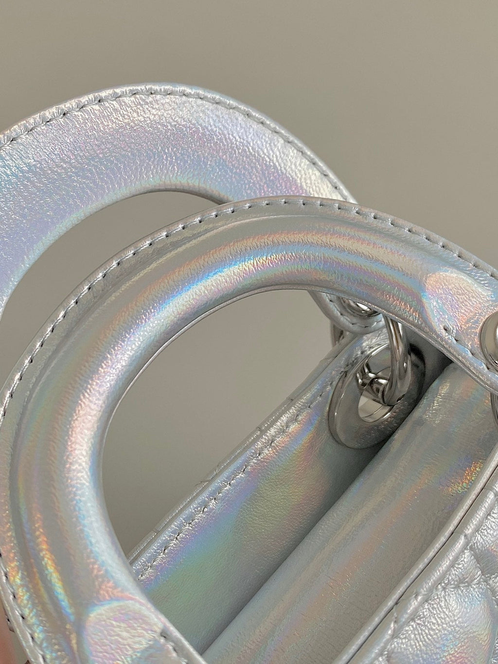 MICRO LADY 12er-Packung in silbernem Lammleder